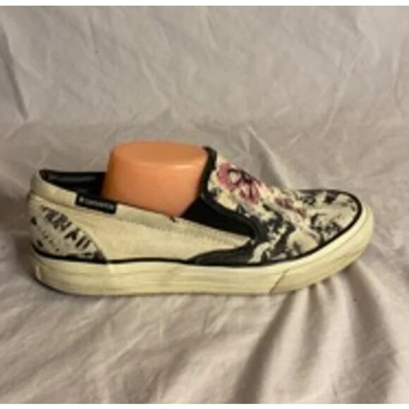Distressed Butterfly Print Converse Slip-On Sneakers Beige/Black Women’s 7.5 - Picture 3 of 10
